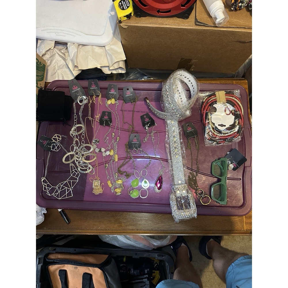 Costume Jewelry Lot 9– Paparazzi Necklaces, Bracelets, Rhinestone Belt & More‎